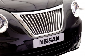 Nissan NV200 Taxi for London - Front grille detail
