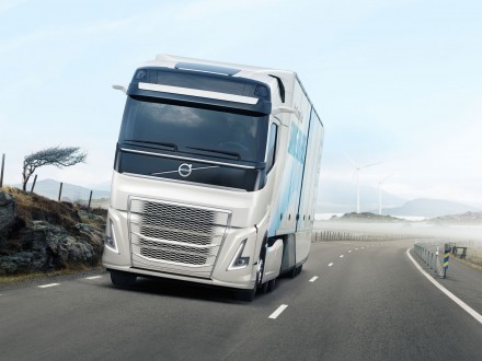 Volvo unveils highly efficient Concept Truck